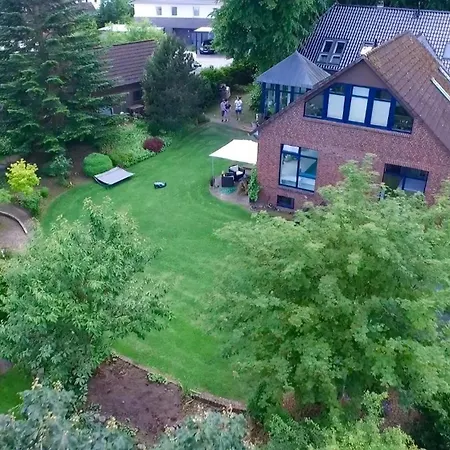 Mit Stellplatz Mitten Im Gruenen Apartment