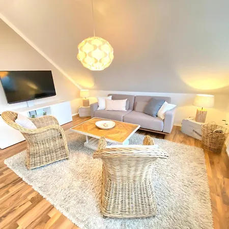 Apartment Mit Stellplatz Mitten Im Gruenen